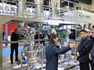 高服以“智能筛分系统+防爆解决方案”双引擎驱动制造业升级，获工信部领导现场点赞